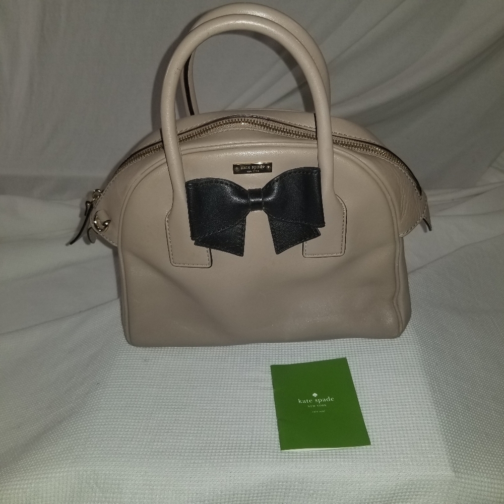 Kate Spade Purse - Picture 1 of 8